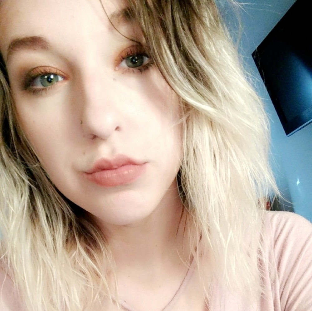 Meet your Posher, Alyssa